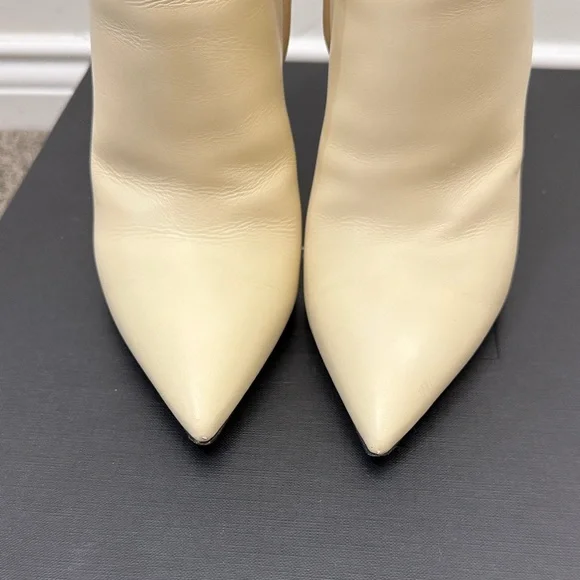 Saint Laurent Cream Leather Opyum Logo Heel Ankle Boots - Picture 3 of 9